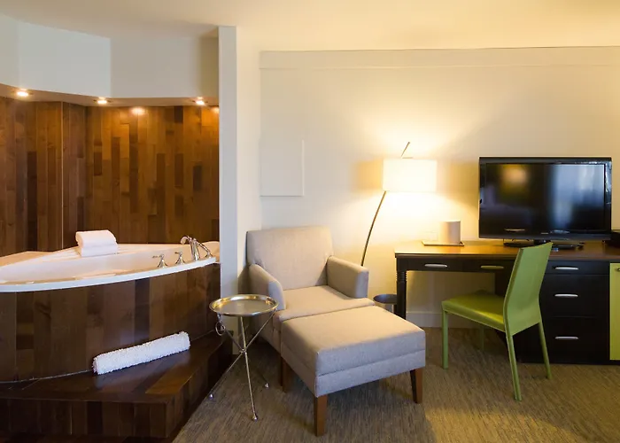 Hotel Champlain