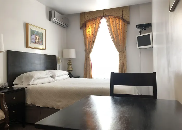 Au Petit Hôtel
